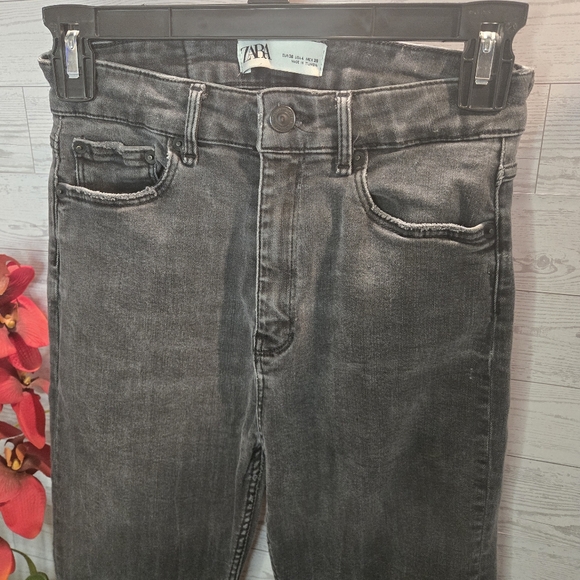 Zara High Waist Skinny Jeans Sz 4 - Picture 2 of 7